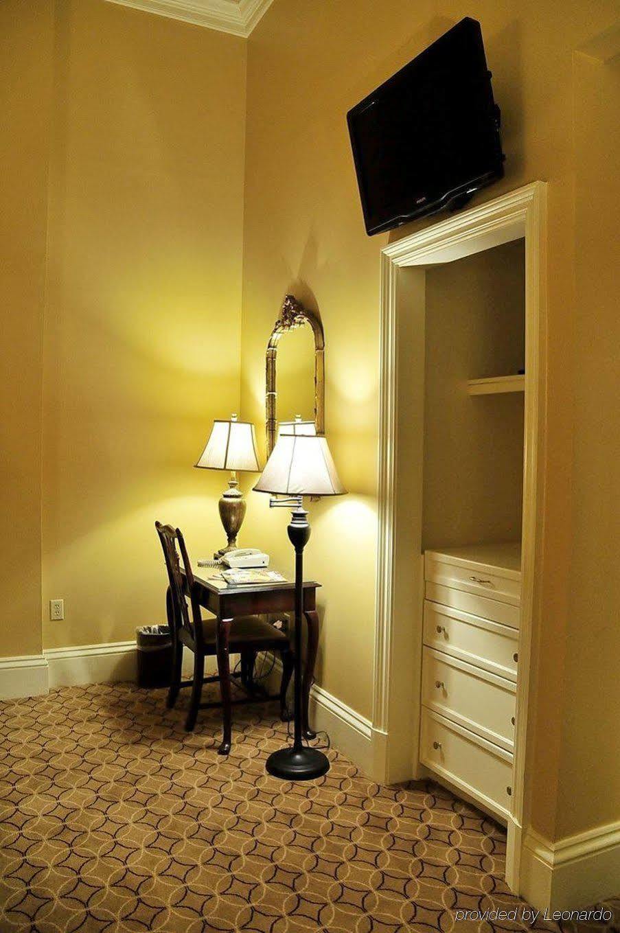 Pelham Hotel